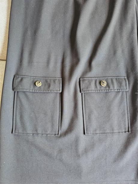 Pohodlné saty s vreckami pohodlné s -m, reserved,s