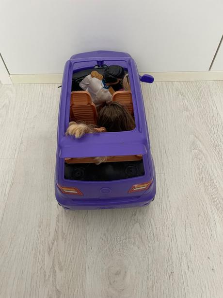 Barbie auto, 