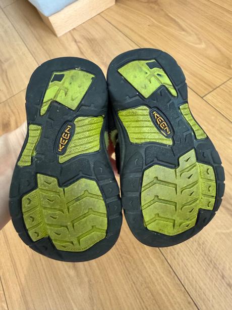 Sandálky keen 21, keen,21