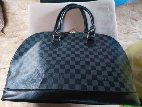 Kabelka 39x28,
