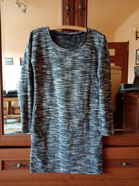 Pletené svetríkové šaty, amisu,36