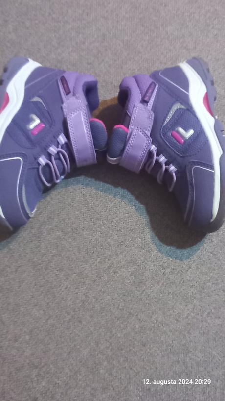 Vyssie zateplene tenisky, fila,25