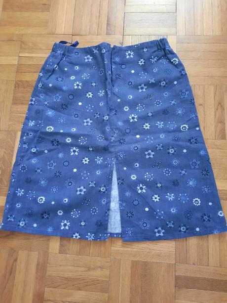 Dievčenská sukňa, 128