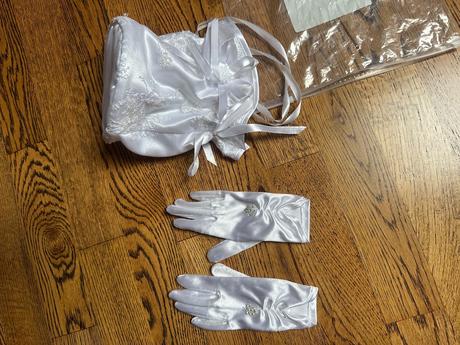 Tasticka a rukavicky, 