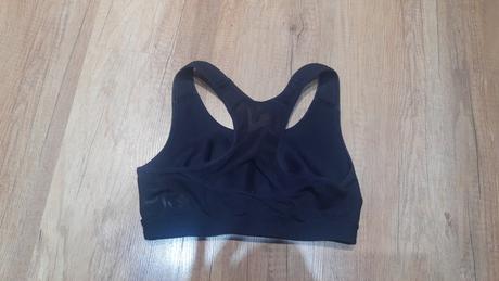 Športová podprsenka, 158
