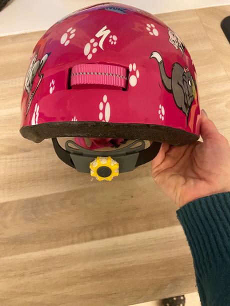 Detska cyklisticka prilba specialized, xs