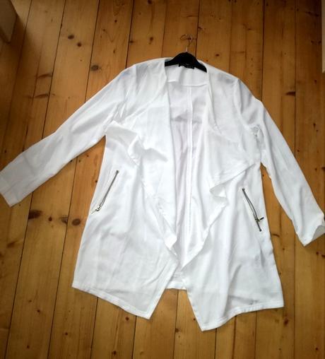 Biely kardigan so zipsami, 42