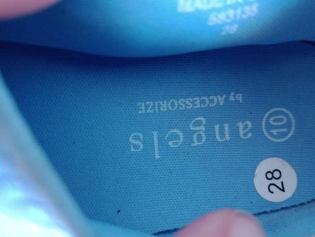 Topánky do vody, 28