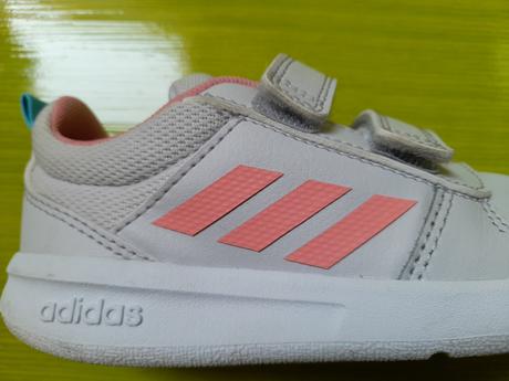 Botasky č.2, adidas,27