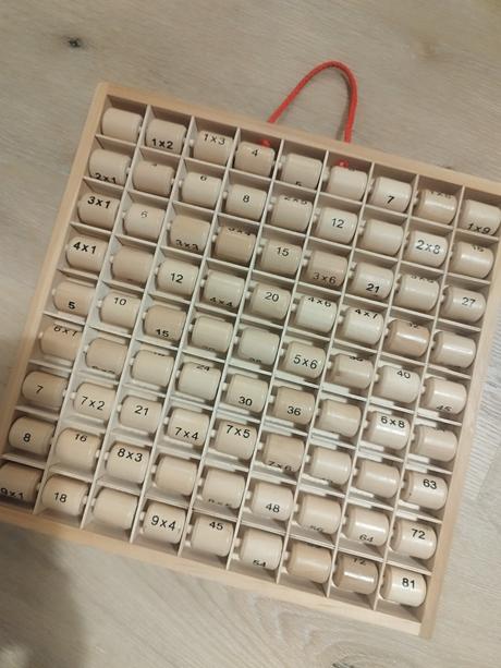 Násobilka drevená pomôcka na učenie, 