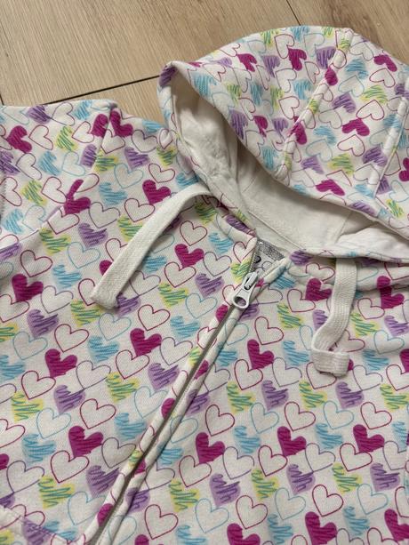 Vesta s kapucou, 122