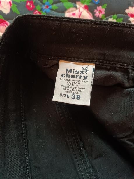 Dámske 3/4 nohavice, 38