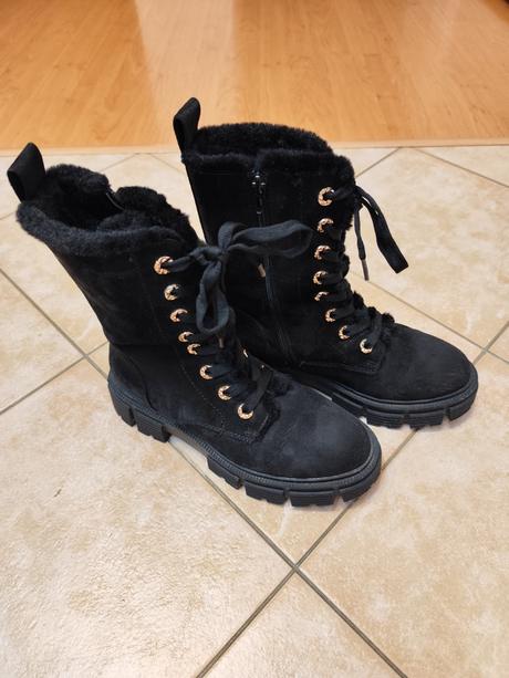 Šnurovacie čižmy, 36