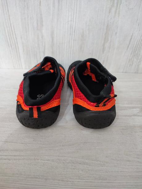 Topánočky do vody, 27