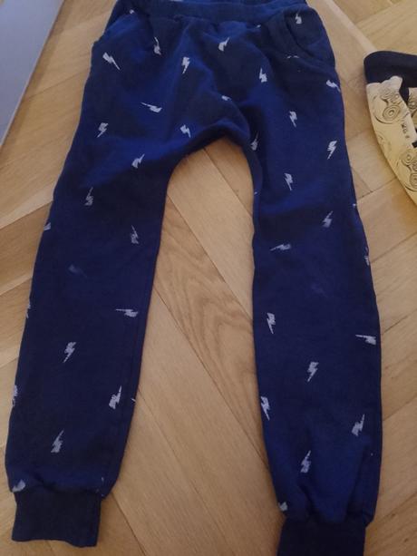 Pudlace teplaky, 122