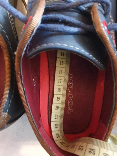 Sviatočné topánky, 36