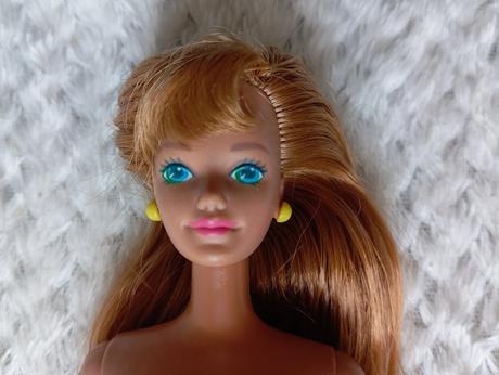 Barbie midge s náušnicami 1993,