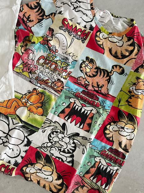 Trika reserved, reserved,m