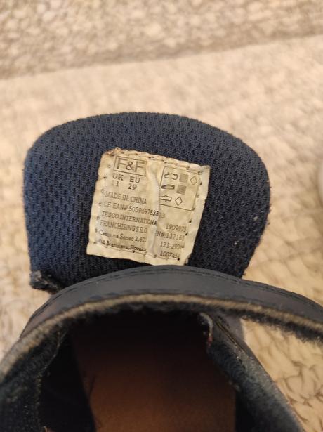 Predám chlapč. tenisky veľkosť 29, f&f,29