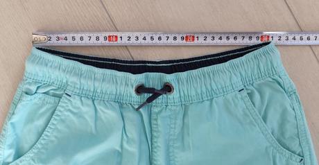 Predám chlapčenské kraťasy, 