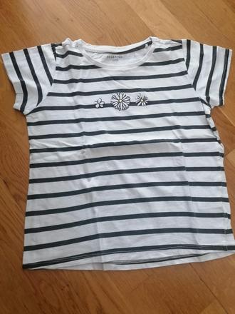 Tricko, reserved,146