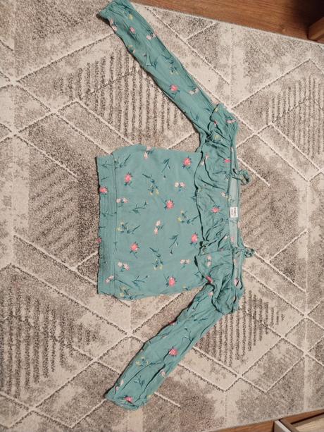 Kvetinová blúzka, 158