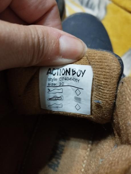 Topanky 2. na dvor, 30