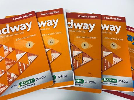New headway pre-intermediate, 