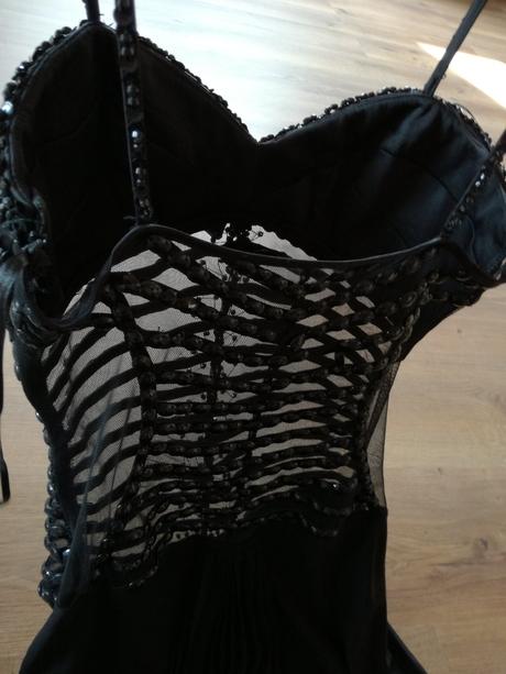 Večernè šaty nàdhernè, m