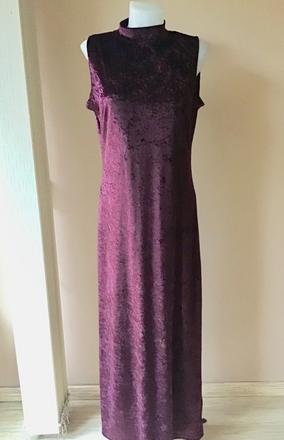 Krasne zamatové saty /c, 42 / l