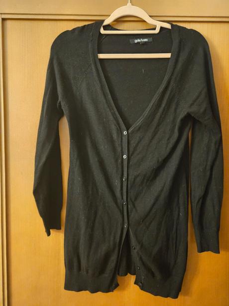 Čierny svetrik, gate,m