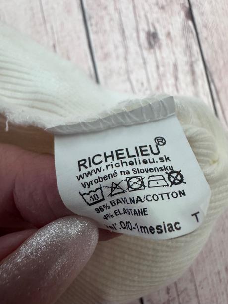 Rchelieu jemná krémová čiapka 0-3m, richelieu,62