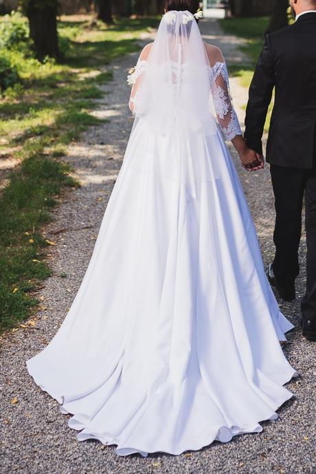 Svadobné šaty jeseň, 38