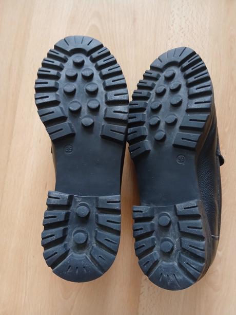 Elegantné topánky kožené, 39