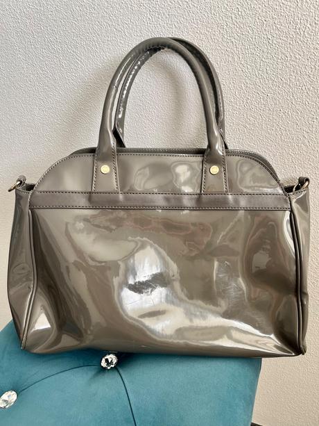 Kabelka lakovaná zn. versace, versace