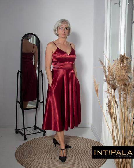 Krátke šaty vo veľkosti m/l, l / m