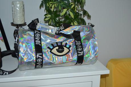 Športová holografická taška j1mo71 strieborná,