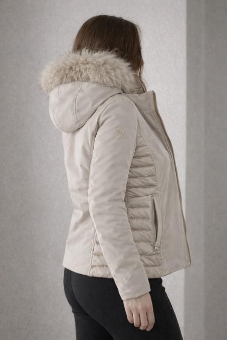 Luxusnú dámsku páperovú lyžiarsku / zimnú bundu, s