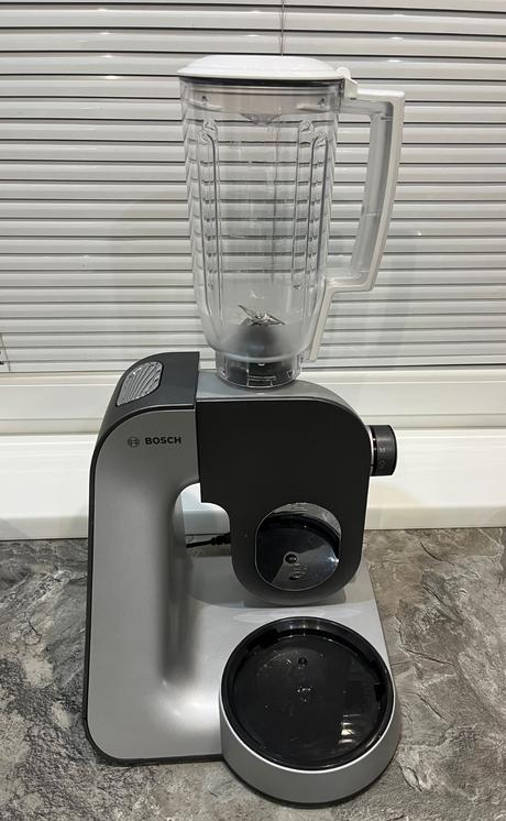 Kuchynský robot bosch mum 58364 1000w, bosch