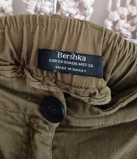 Khaki nohavice bershka, bershka,m