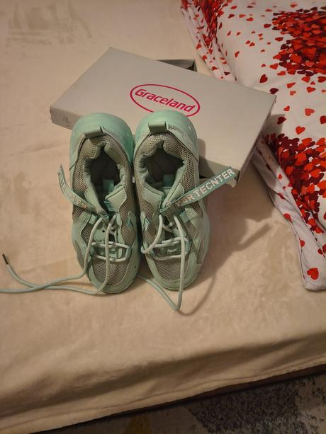 Predám botasky, adidas,38