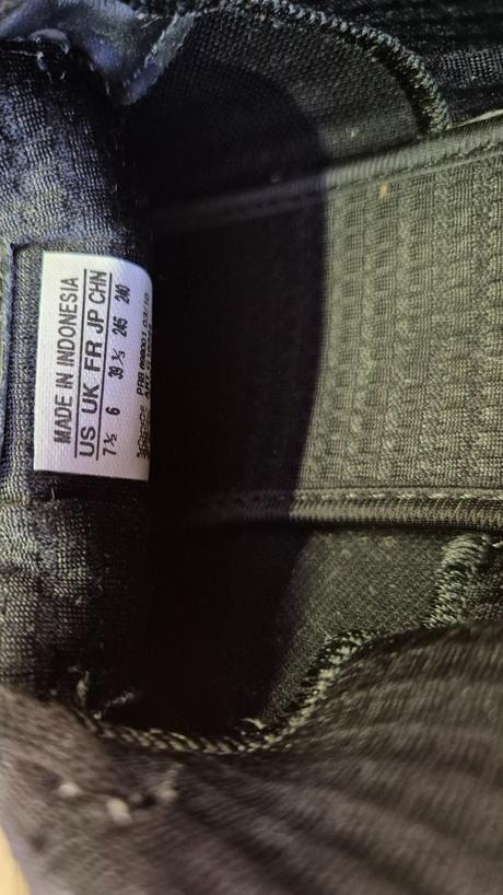 Botasky, adidas,39