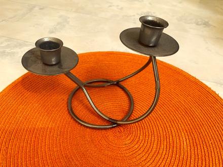 Zaujímavý svietnik,