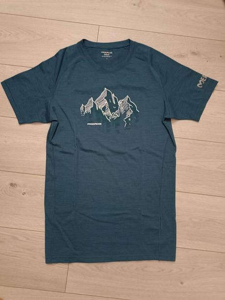 Merino tricko progress, m