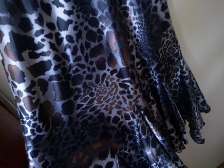 Asymetrické šaty vogue, 42