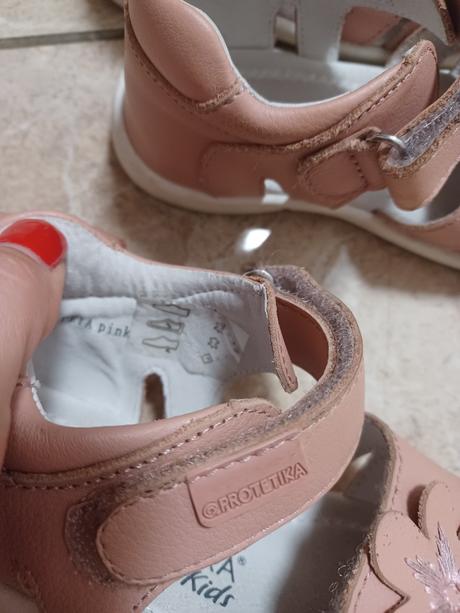 Sandálky protetika veľ.24,25, protetika,24