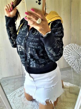 Zaujímavá mikina-m, m