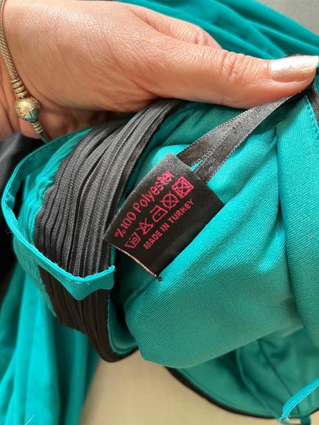 Spoločenské šaty, m