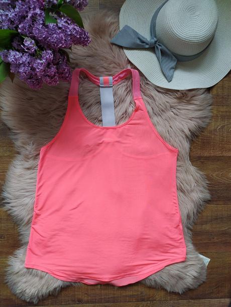 Slabo-oranžové voľné športové tielko, m