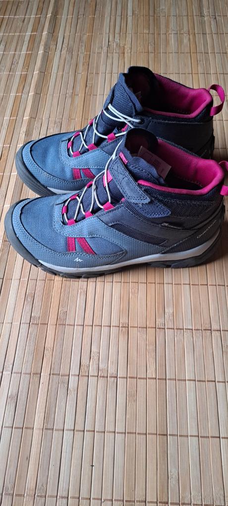 Turistické tenisky, quechua,33